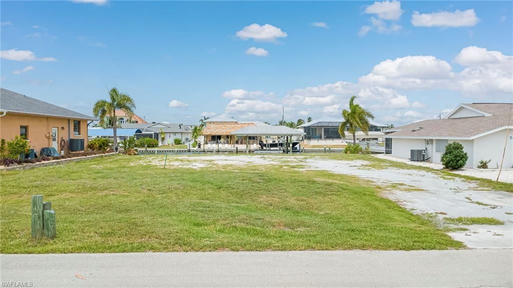 2469 Cherimoya Ln, Other, FL 33956 Photo