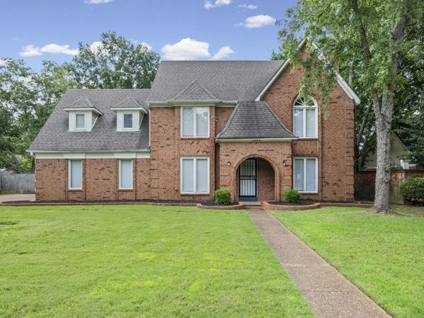 3990 CLUBVIEW DR, Memphis, TN 38125