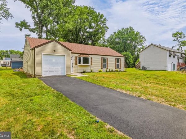 279 WINTERGREEN LANE, CARNEYS POINT, NJ 08069