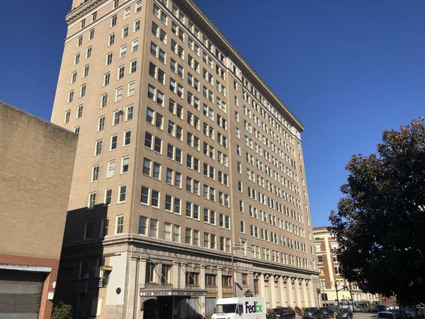401 10th Street, Huntington, WV 25701
