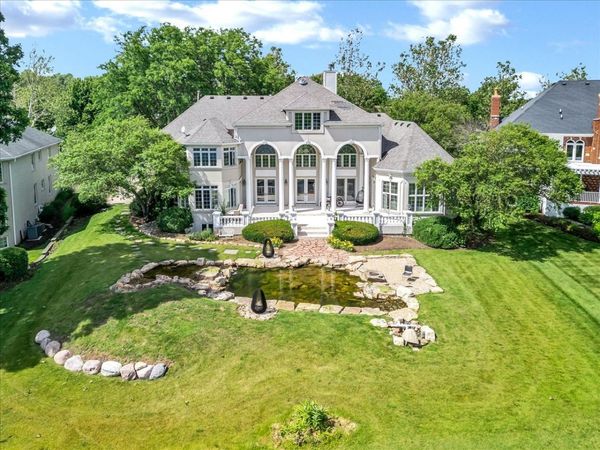 4206 Royal Fox Drive , St. Charles, IL 60174