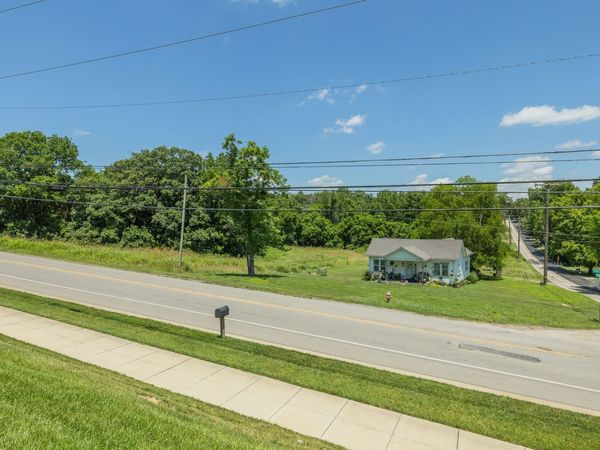 2624 Couchville Pike , Nashville, TN 37217