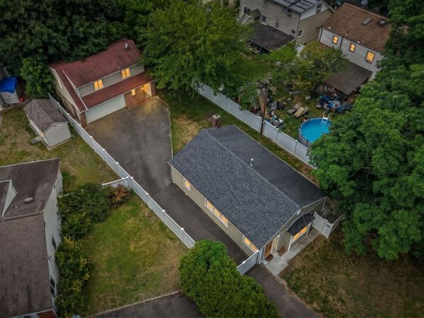 185 E 17th Street , Huntington Station, NY 11746