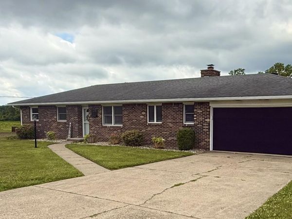 2285 County Road 4 1 , Swanton, OH 43558