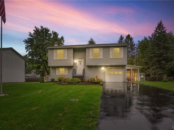 104 Roundmill Lane , Minoa, NY 13116