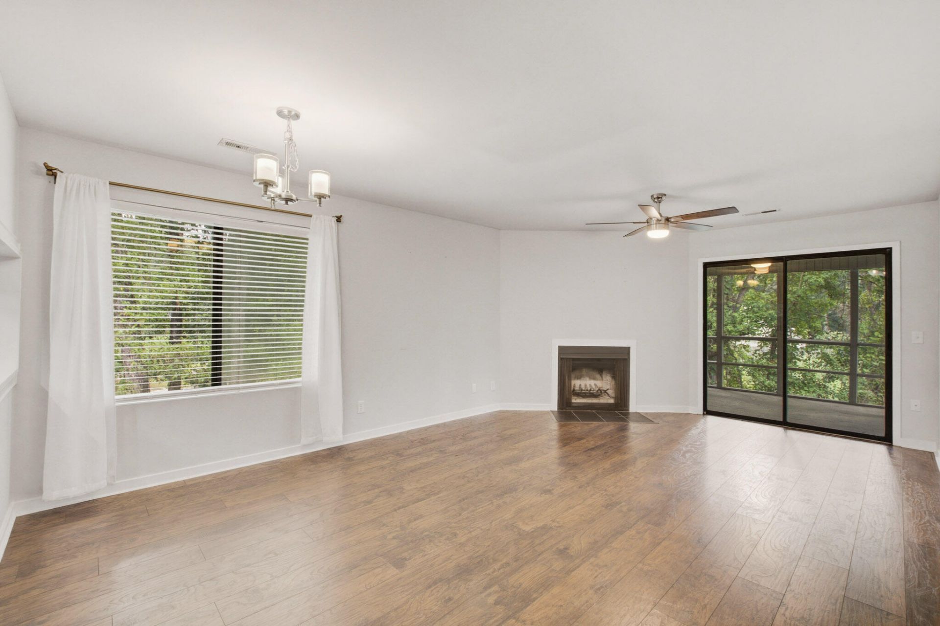 2741 Jobee Drive Photo 10