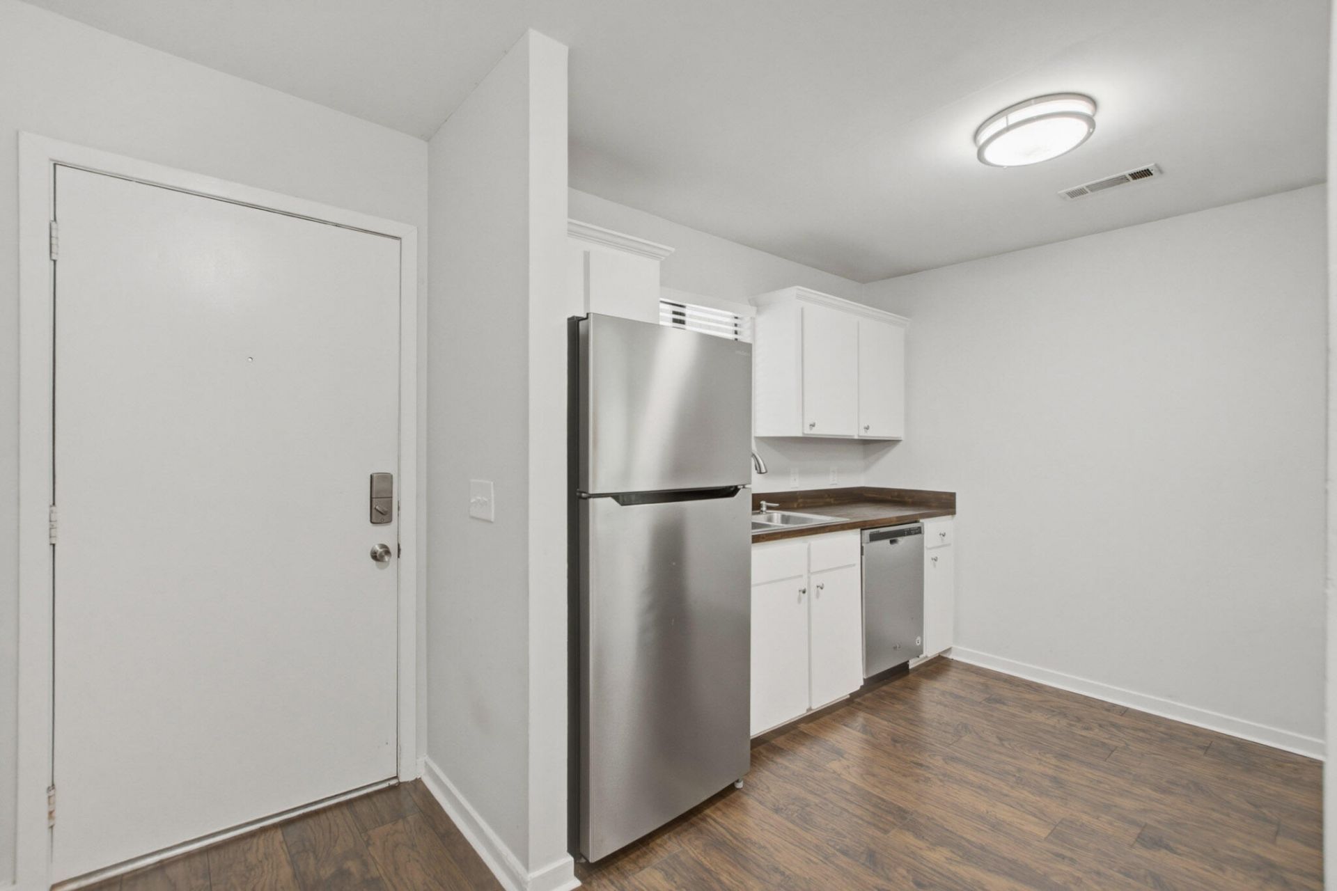 2741 Jobee Drive Photo 4