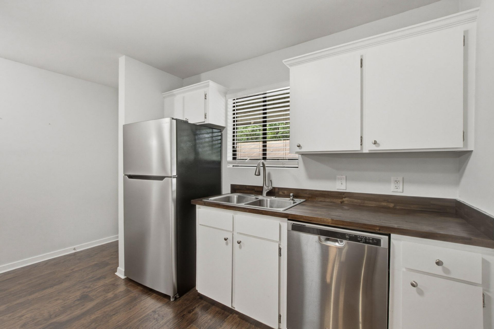 2741 Jobee Drive Photo 8