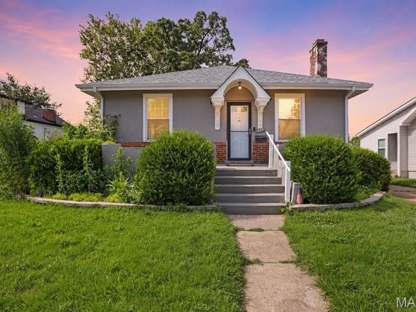 8828 Powell Avenue, St Louis, MO 63144