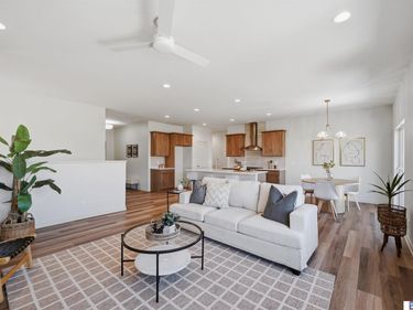 9229 S 80th Street, Lincoln, NE 68516