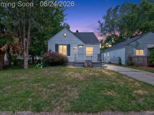 7203 Orchard Avenue, Warren, MI 48091