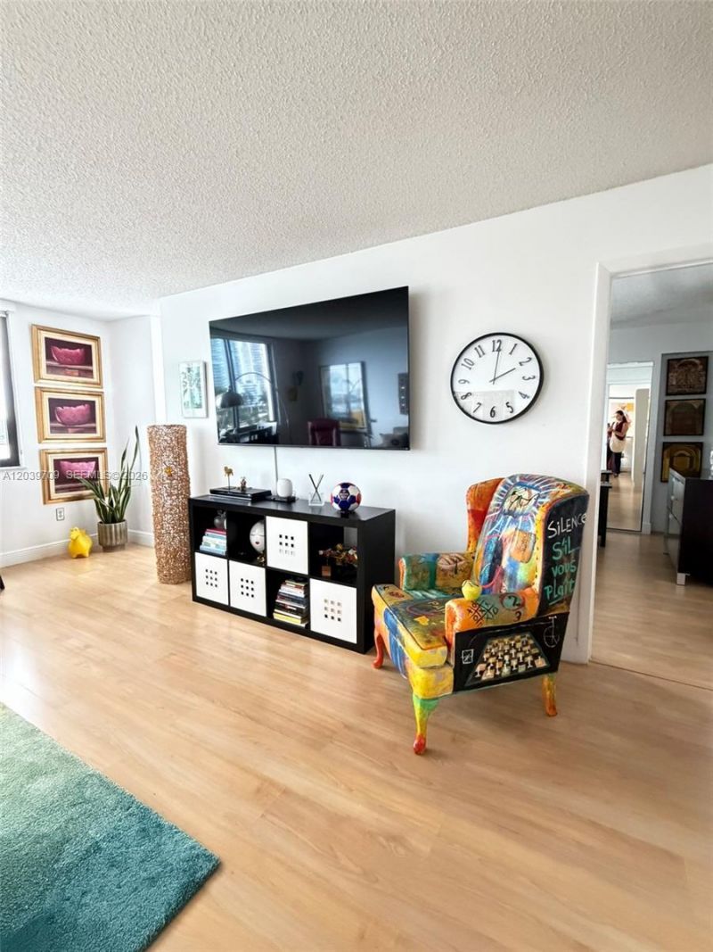 540 Brickell Key Dr , Unit 828, Miami, FL 33131 Photo