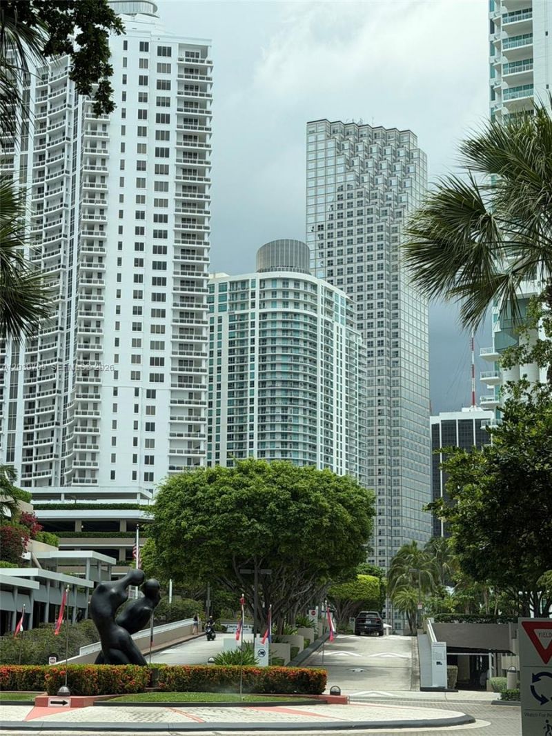 540 Brickell Key Dr , Unit 828, Miami, FL 33131 Photo