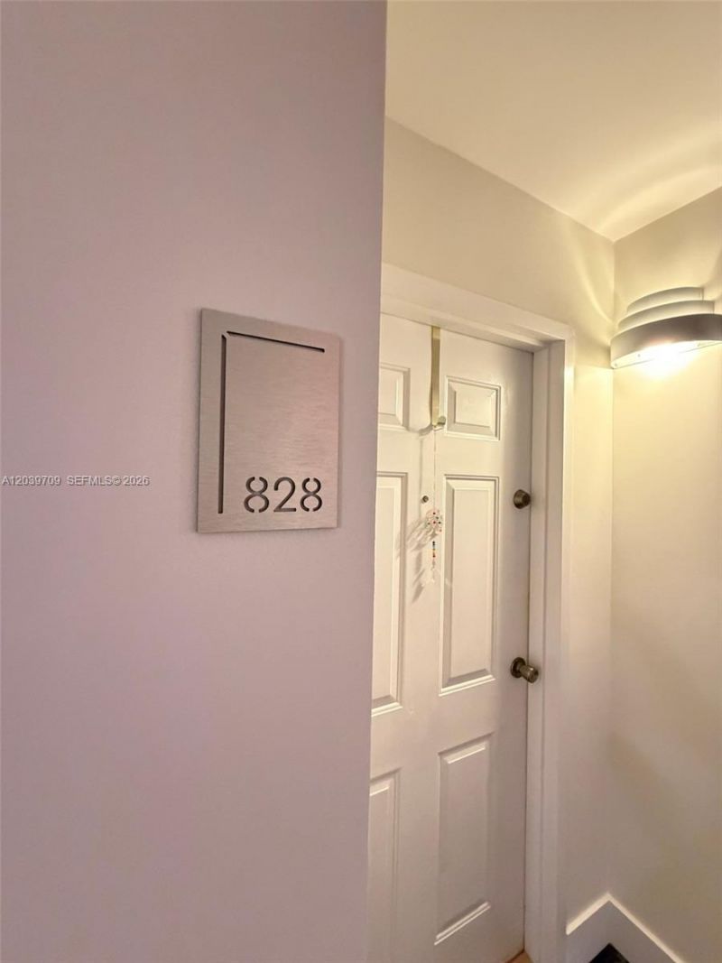 540 Brickell Key Dr , Unit 828, Miami, FL 33131 Photo