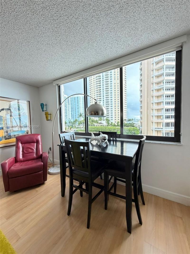 540 Brickell Key Dr , Unit 828, Miami, FL 33131 Photo