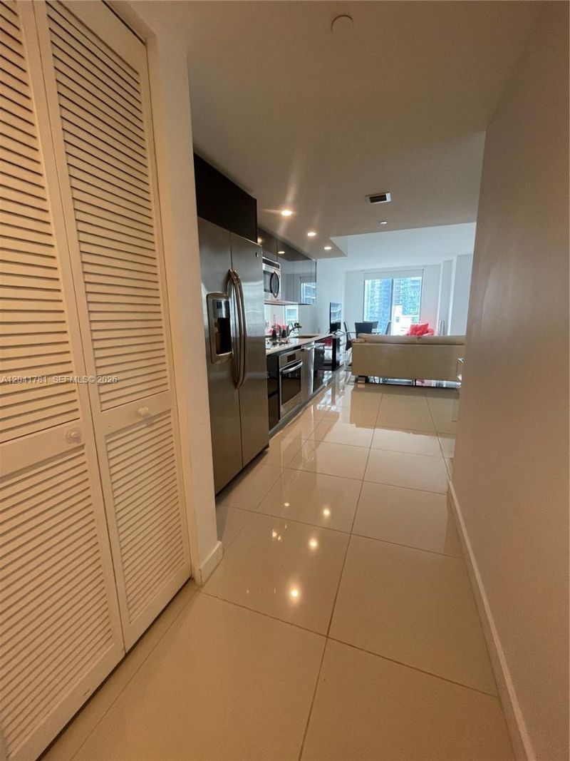 31 SE 6th St , Unit 2503, Miami, FL 33131 Photo