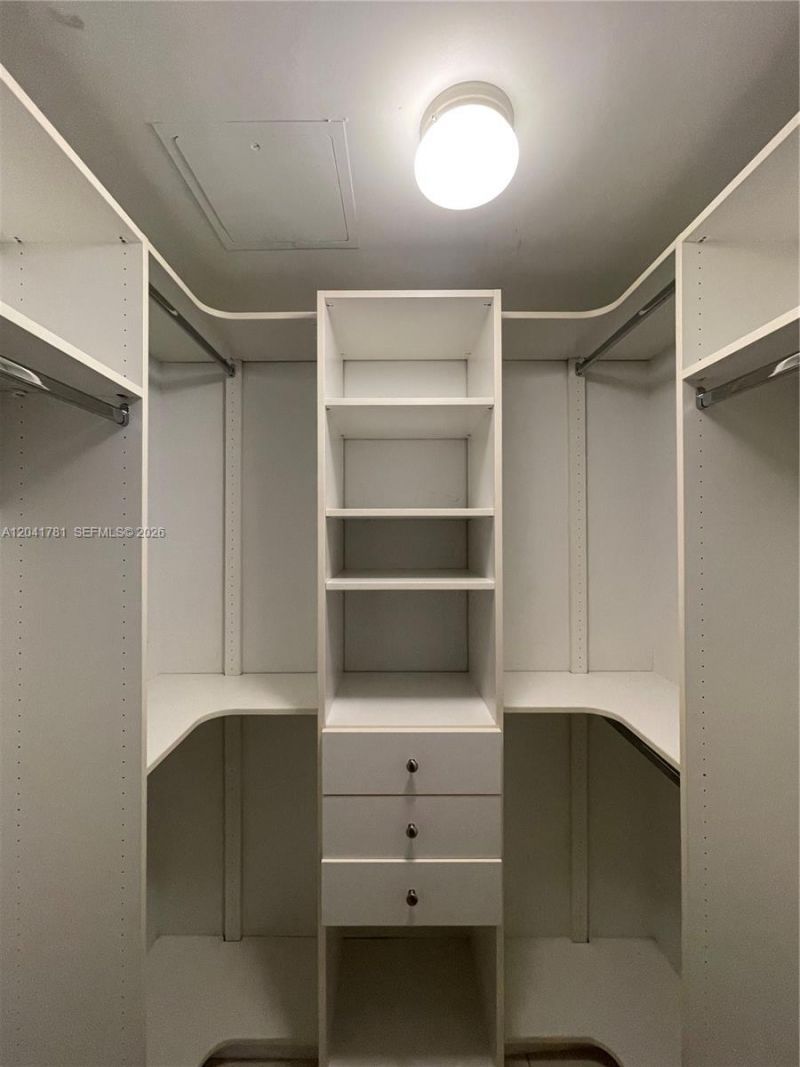 31 SE 6th St , Unit 2503, Miami, FL 33131 Photo