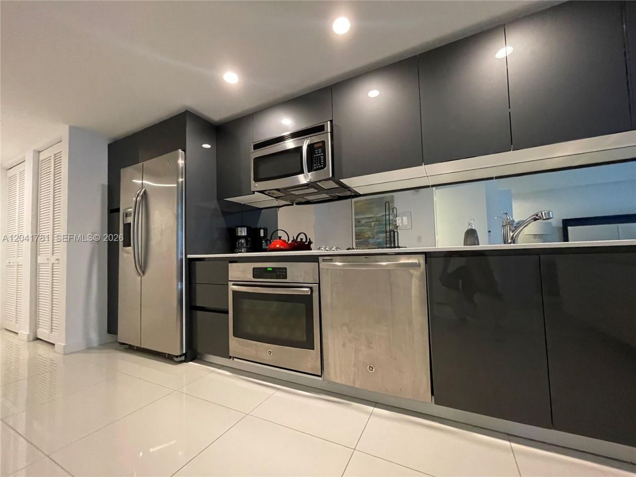 31 SE 6th St , Unit 2503, Miami, FL 33131 Photo