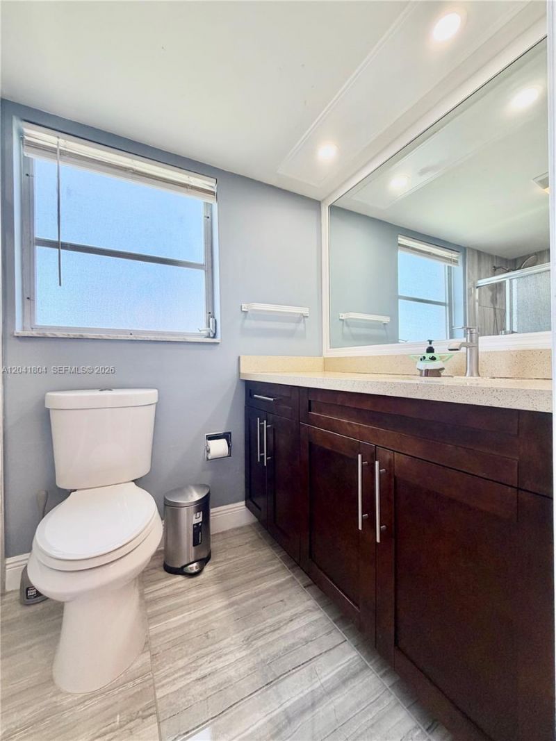 3200 N Palm Aire Dr , Unit 710, Pompano Beach, FL 33069 Photo