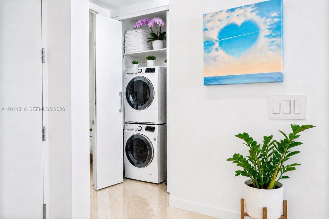 100 S Pointe Dr , Unit 1507, Miami Beach, FL 33139 Photo