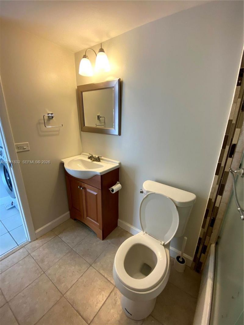 9280 Fontainebleau Bl, Unit 103, Miami, FL 33172 Photo