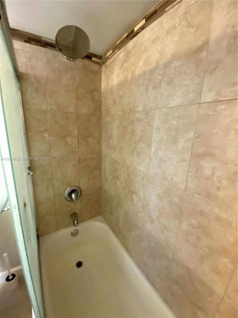 9280 Fontainebleau Bl, Unit 103, Miami, FL 33172 Photo