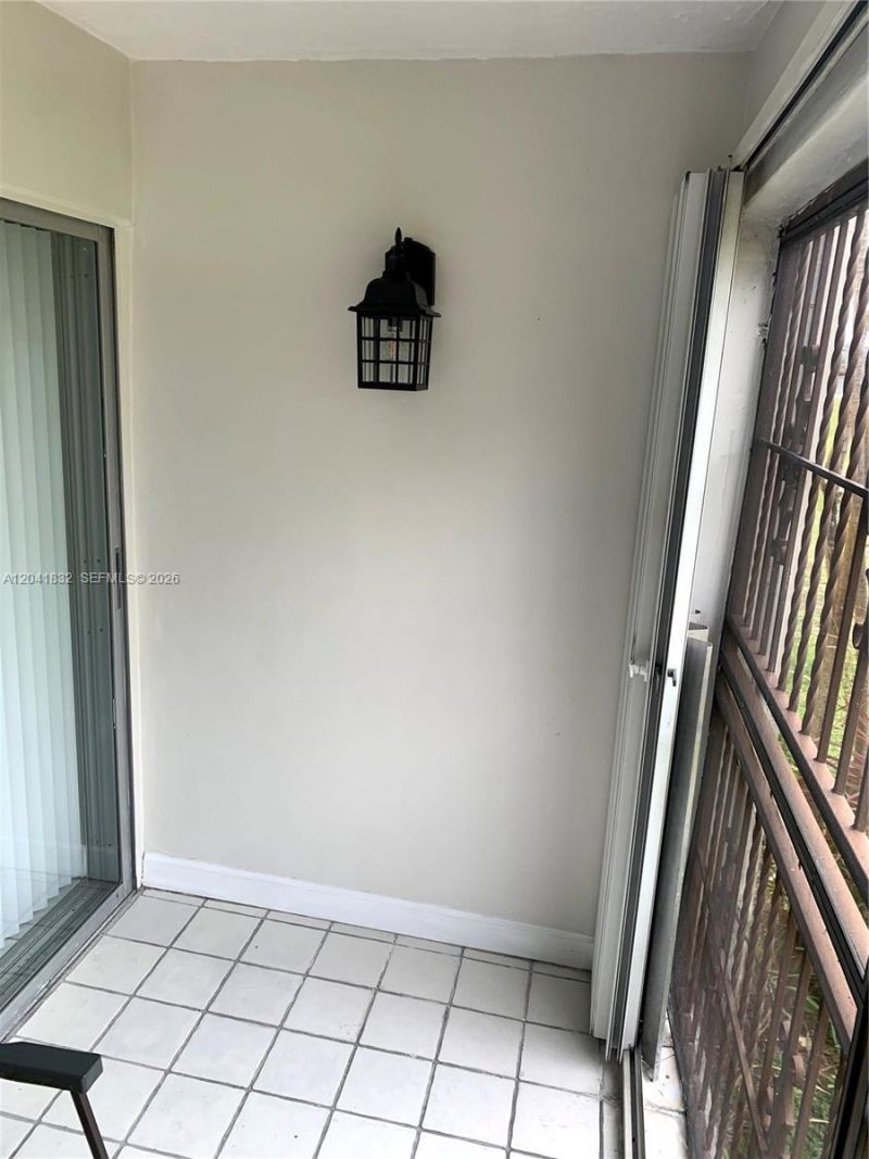 9280 Fontainebleau Bl, Unit 103, Miami, FL 33172 Photo
