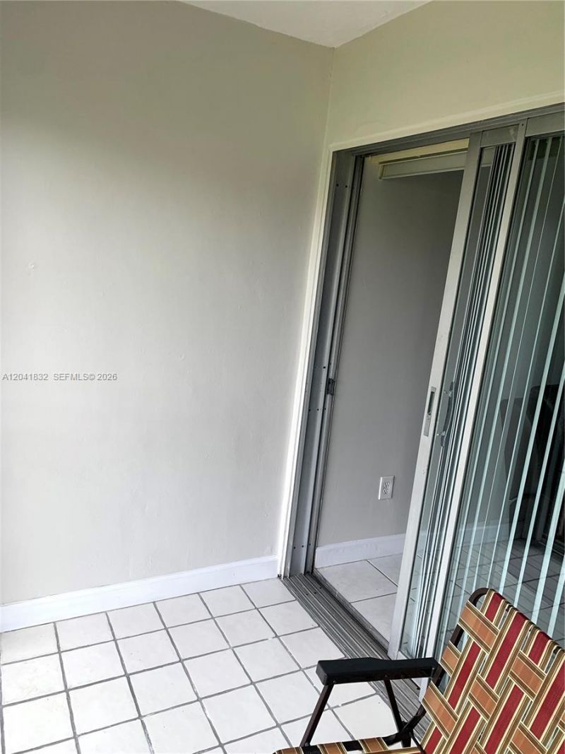 9280 Fontainebleau Bl, Unit 103, Miami, FL 33172 Photo