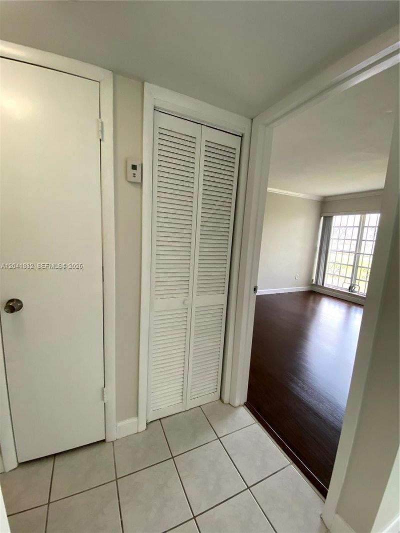 9280 Fontainebleau Bl, Unit 103, Miami, FL 33172 Photo