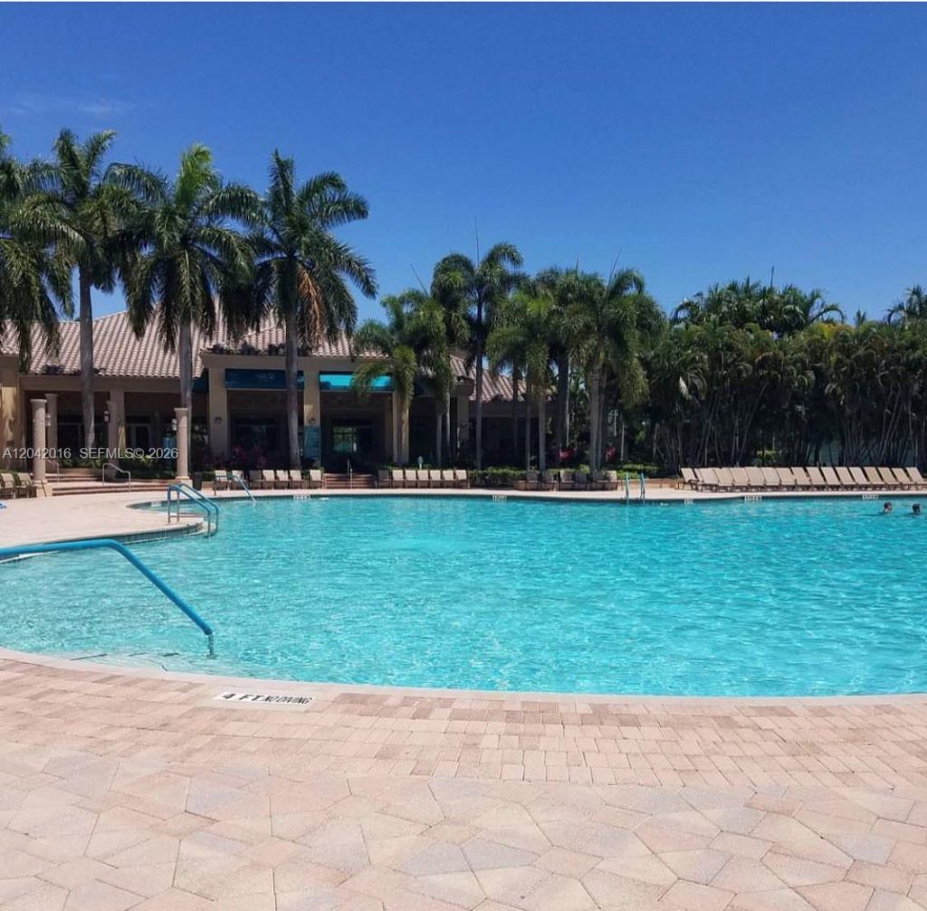 2172 NW 139th Ter, Pembroke Pines, FL 33028 Photo