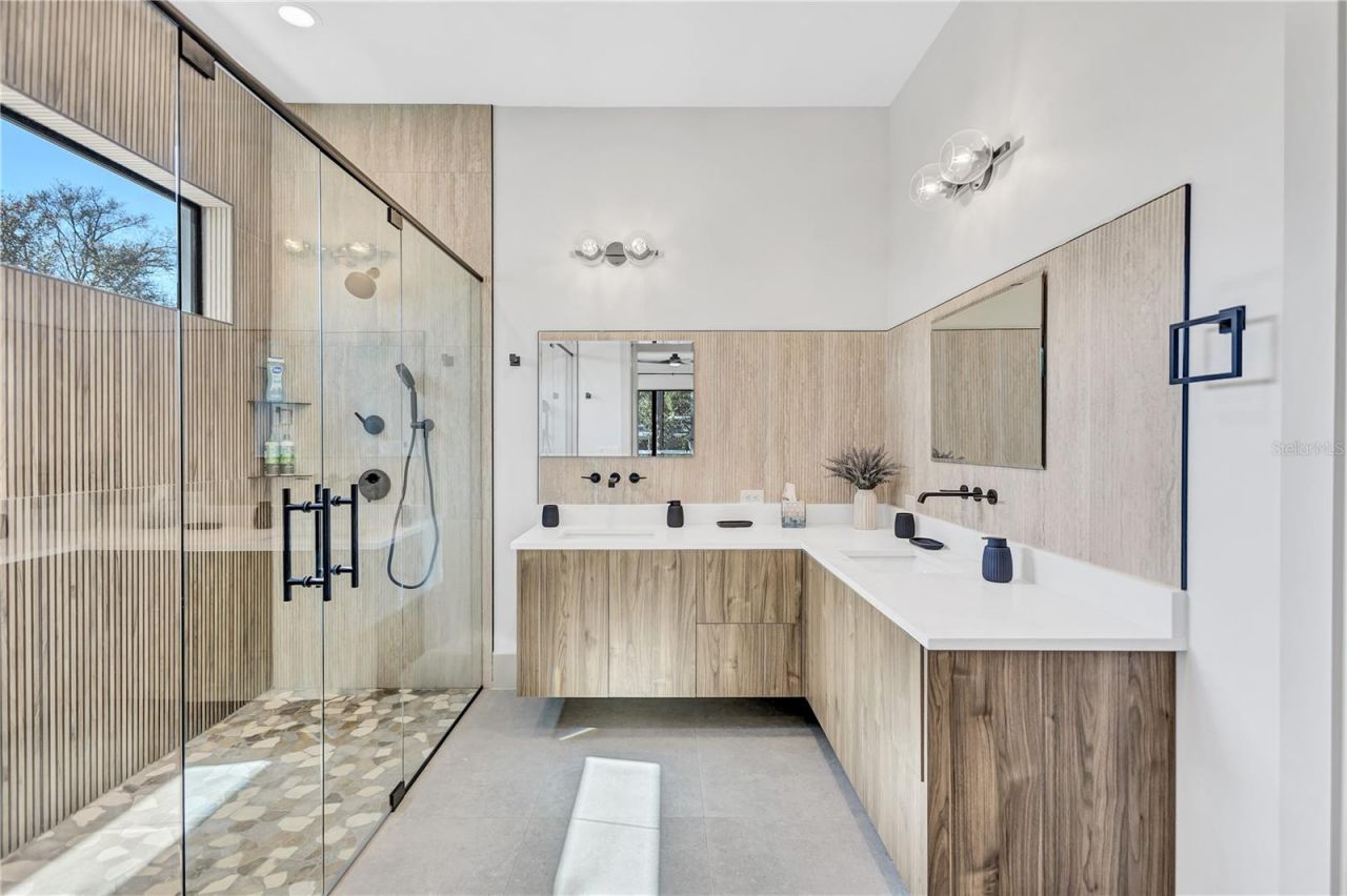 275 Lime Circle , Sarasota, FL 34237 Photo