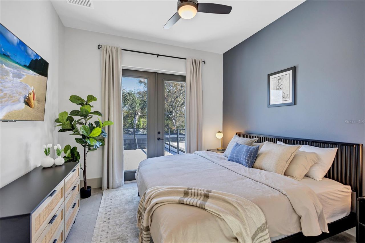 275 Lime Circle , Sarasota, FL 34237 Photo