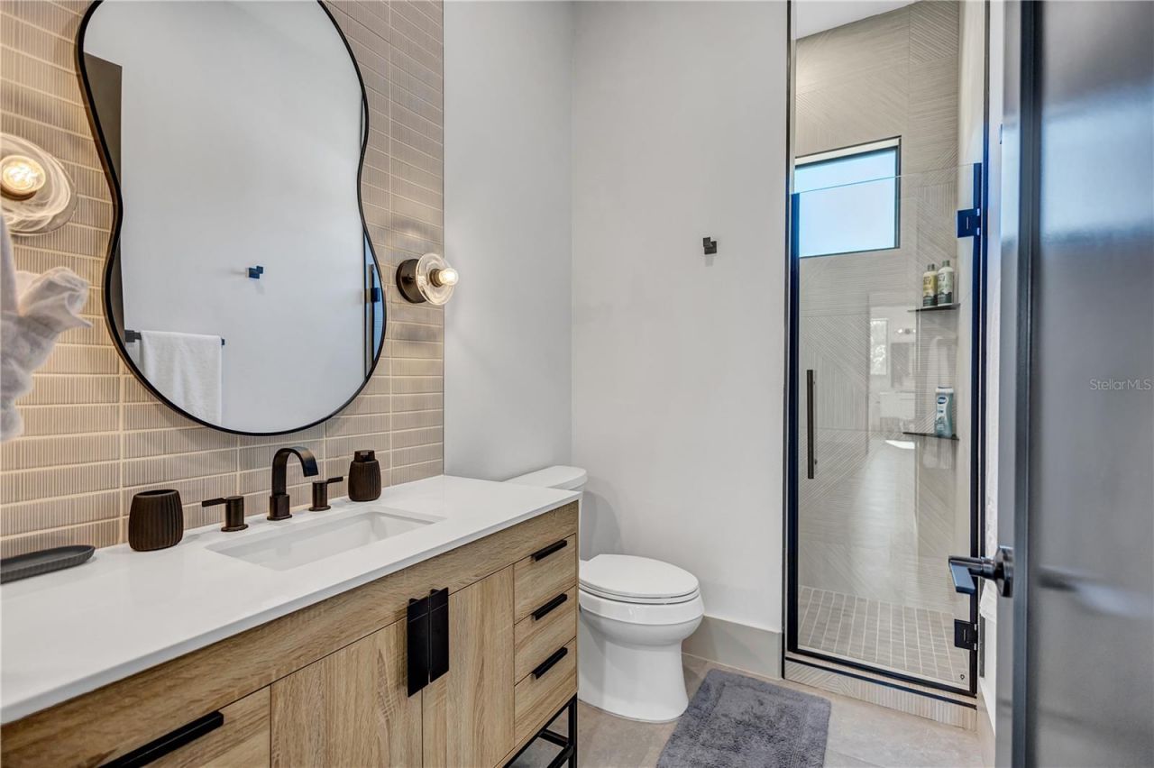 275 Lime Circle , Sarasota, FL 34237 Photo