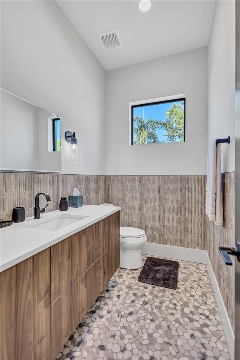 275 Lime Circle , Sarasota, FL 34237 Photo