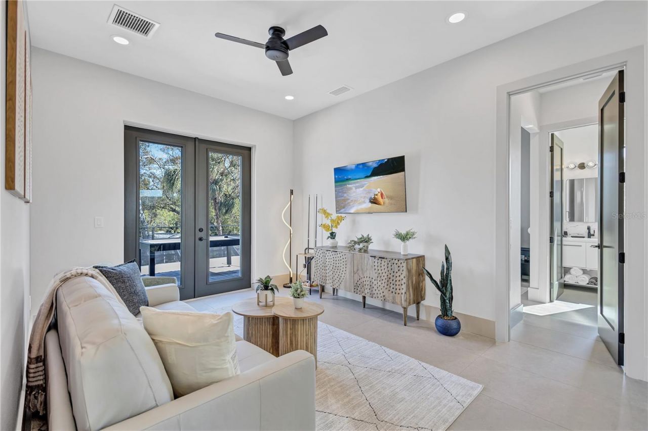 275 Lime Circle , Sarasota, FL 34237 Photo
