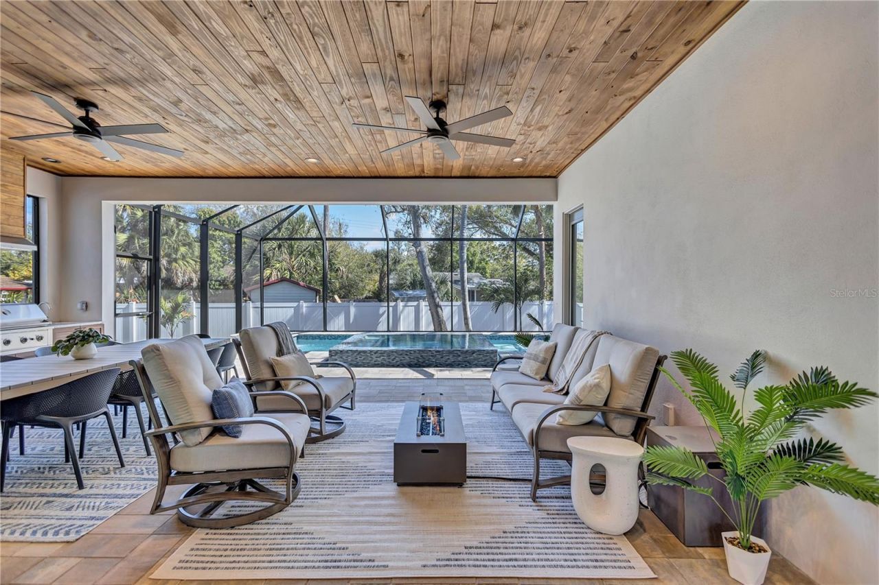 275 Lime Circle , Sarasota, FL 34237 Photo
