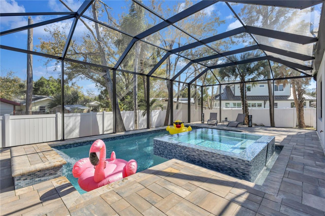 275 Lime Circle , Sarasota, FL 34237 Photo