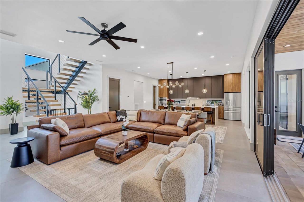 275 Lime Circle , Sarasota, FL 34237 Photo