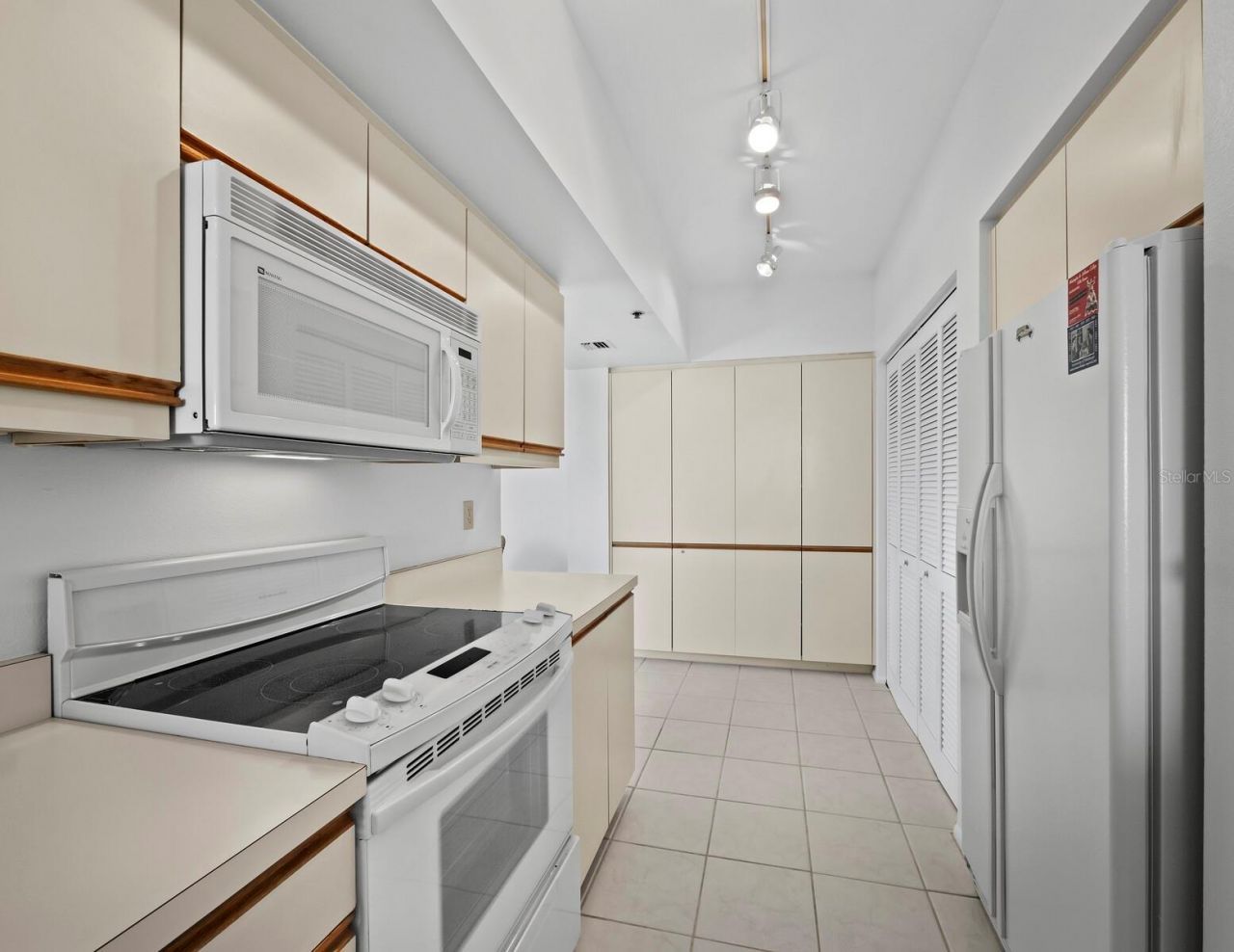 2020 Harbourside Drive, Unit 457, Longboat Key, FL 34228 Photo