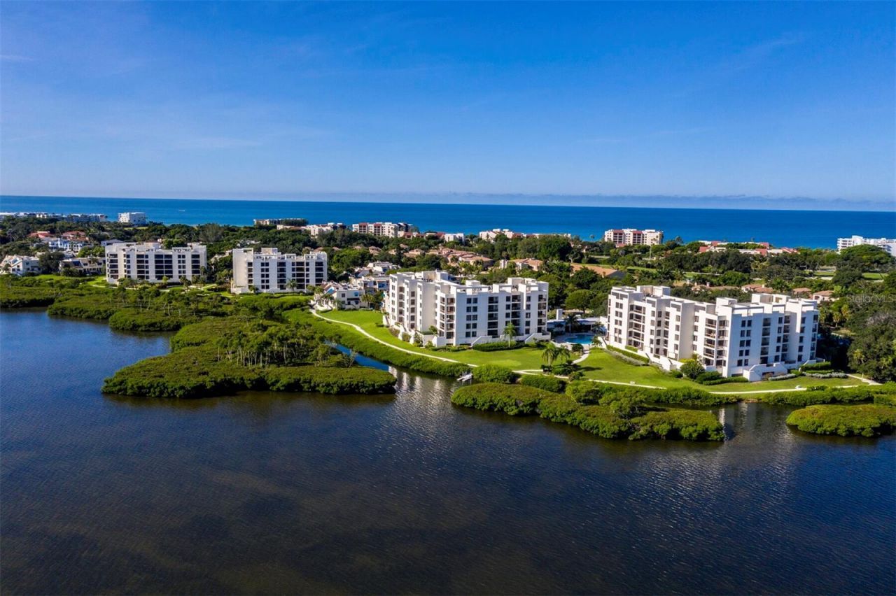 2020 Harbourside Drive, Unit 457, Longboat Key, FL 34228 Photo