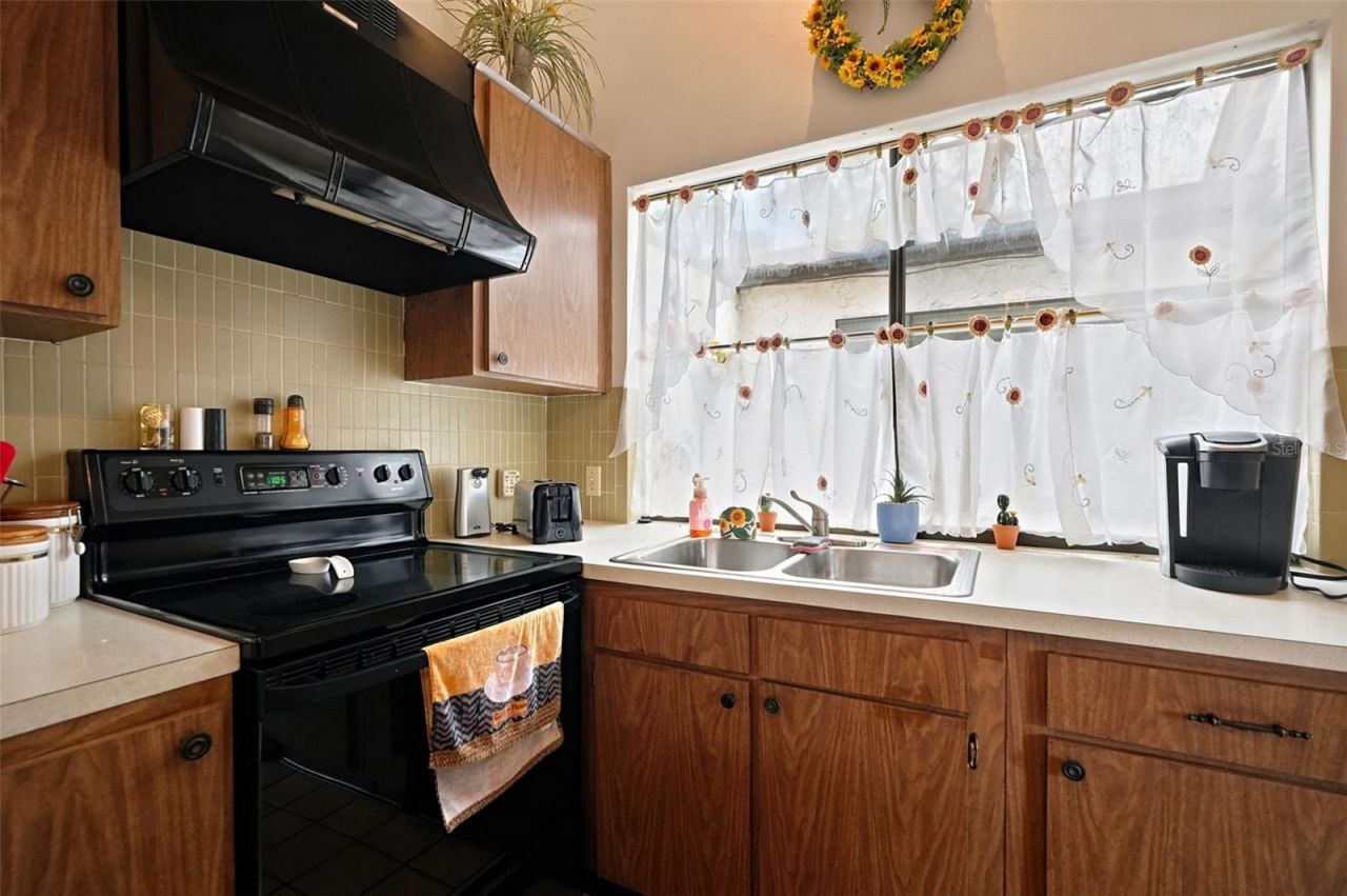 7835 Fox Den Row, Hudson, FL 34667 Photo
