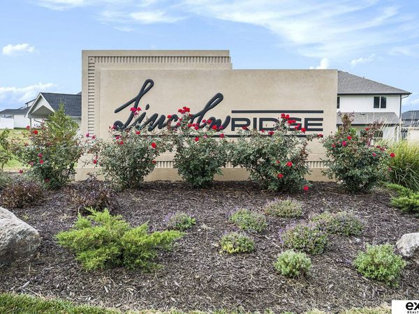 11110 S 217 Street, Gretna, NE 68028