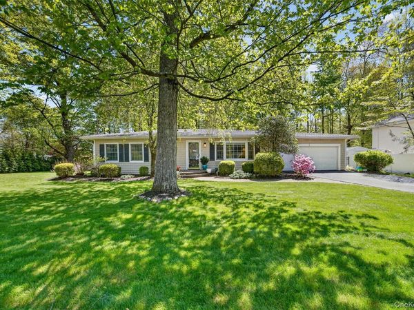 2864 Hedwig Drive, Yorktown Heights, NY 10598