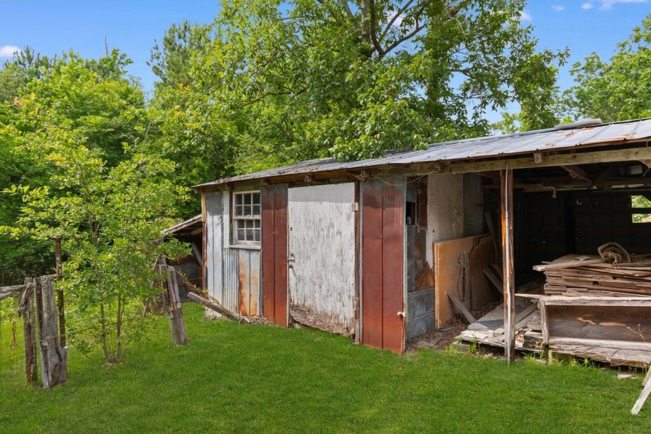 150 Landmark Rd.  Photo 12
