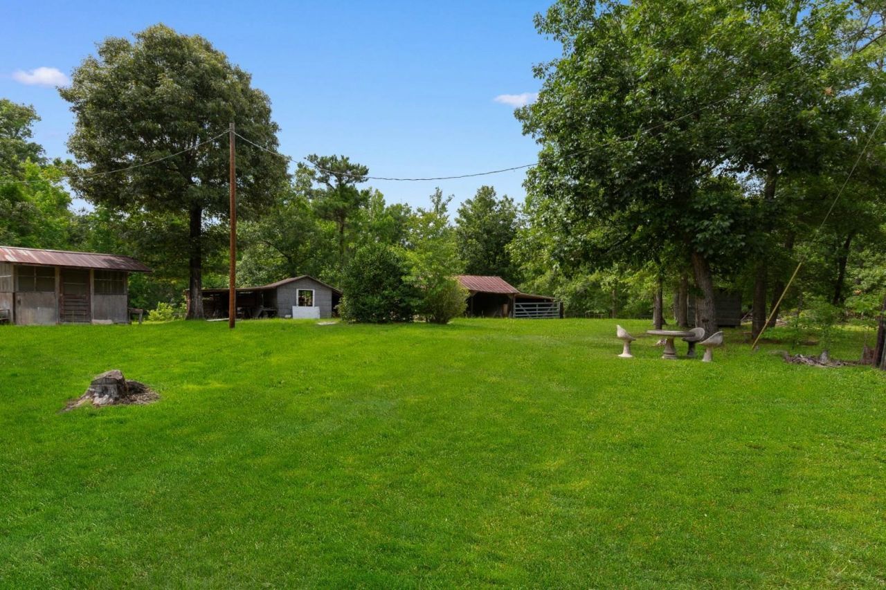 150 Landmark Rd.  Photo 16