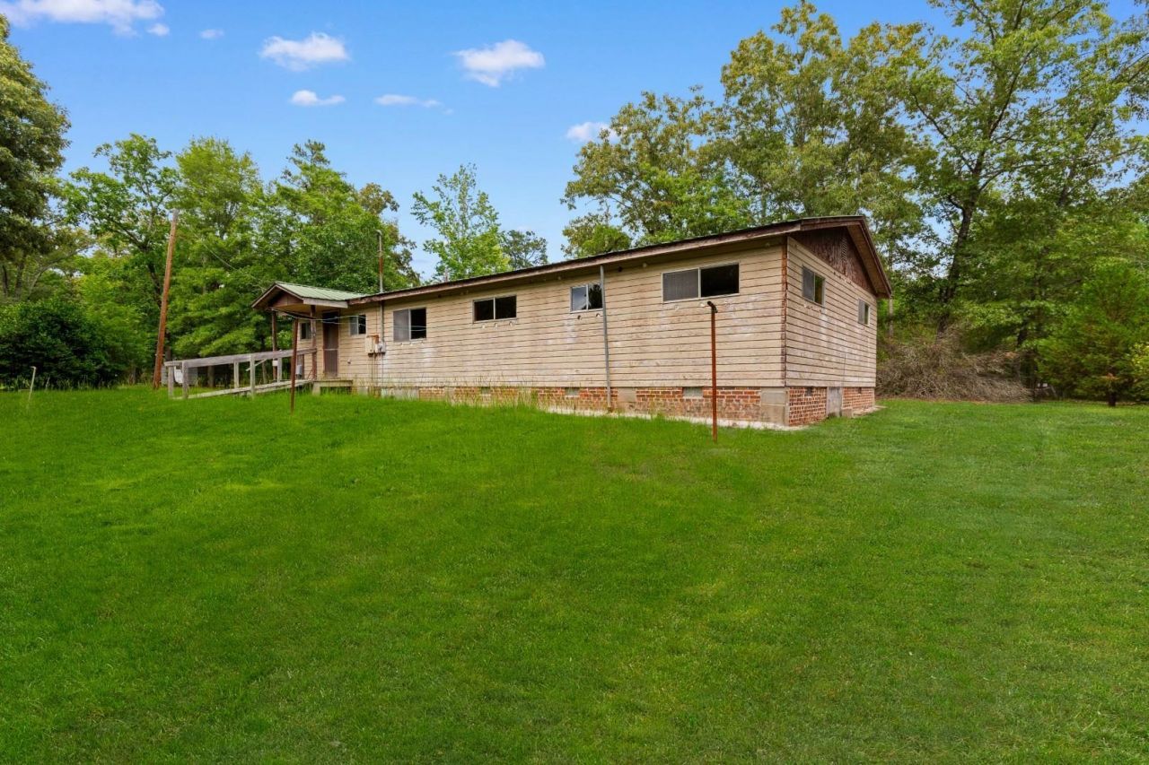 150 Landmark Rd.  Photo 7