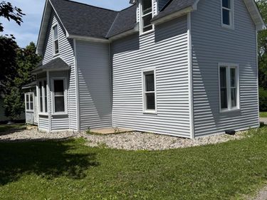 647 2nd Avenue SW, Hutchinson, MN 55350