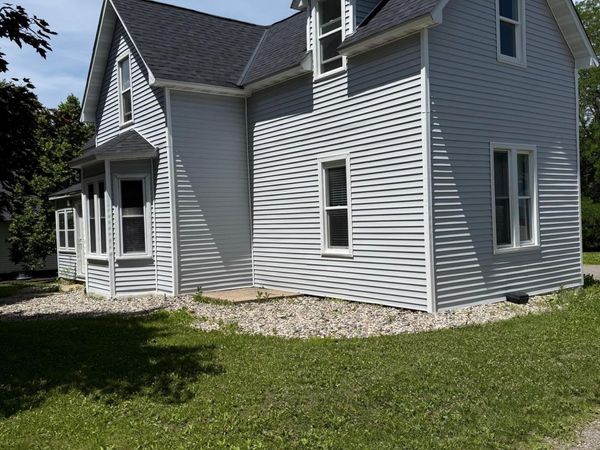 647 2nd Avenue SW, Hutchinson, MN 55350