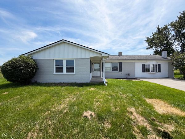 1677 E State Road 234 , Fortville, IN 46040