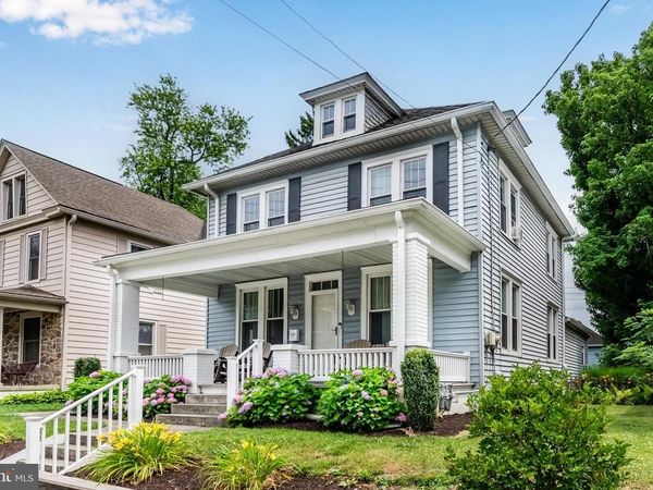 621 W MAIN STREET, MECHANICSBURG, PA 17055